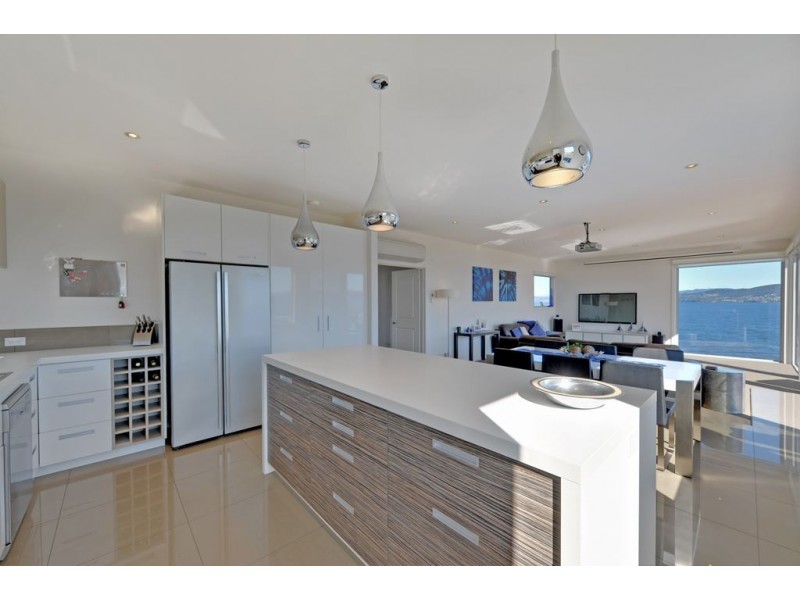 32 Pindos Drive, Tranmere TAS 7018