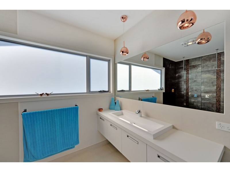 32 Pindos Drive, Tranmere TAS 7018