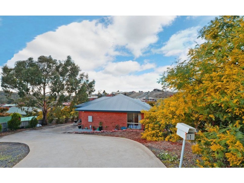 1 Elliston Street, Claremont TAS 7011