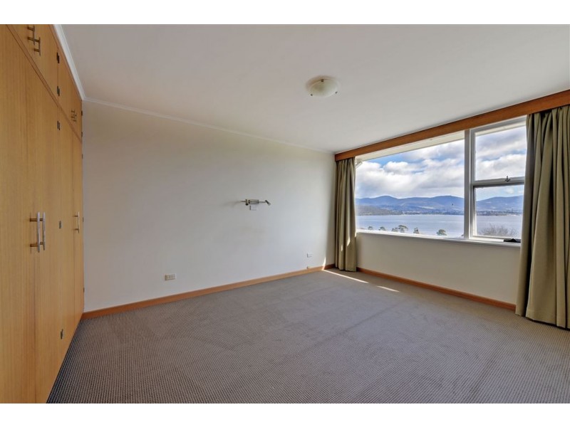 4 Vista Street, Rose Bay TAS 7015