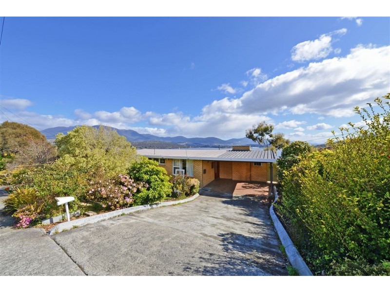 4 Vista Street, Rose Bay TAS 7015