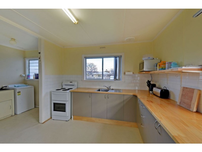 7 Lennon Place, Warrane TAS 7018