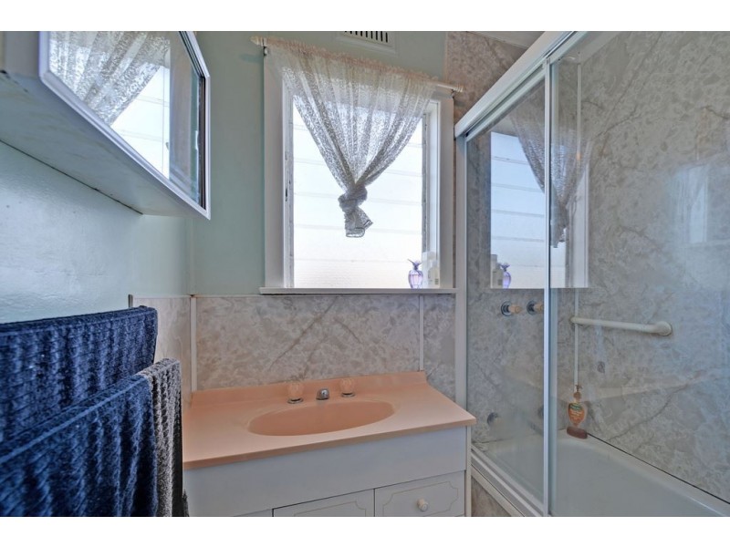 7 Lennon Place, Warrane TAS 7018