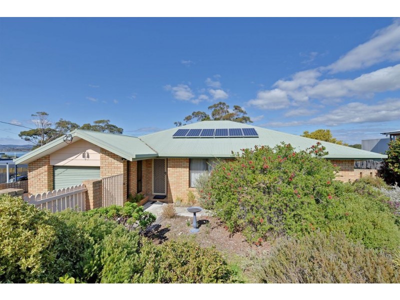 12 Higson Street, Midway Point TAS 7171