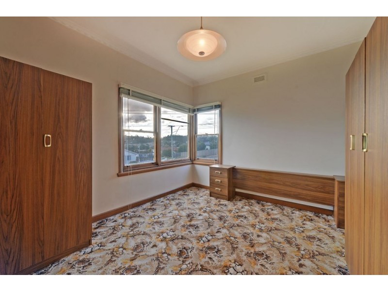 175 Cambridge Road, Warrane TAS 7018