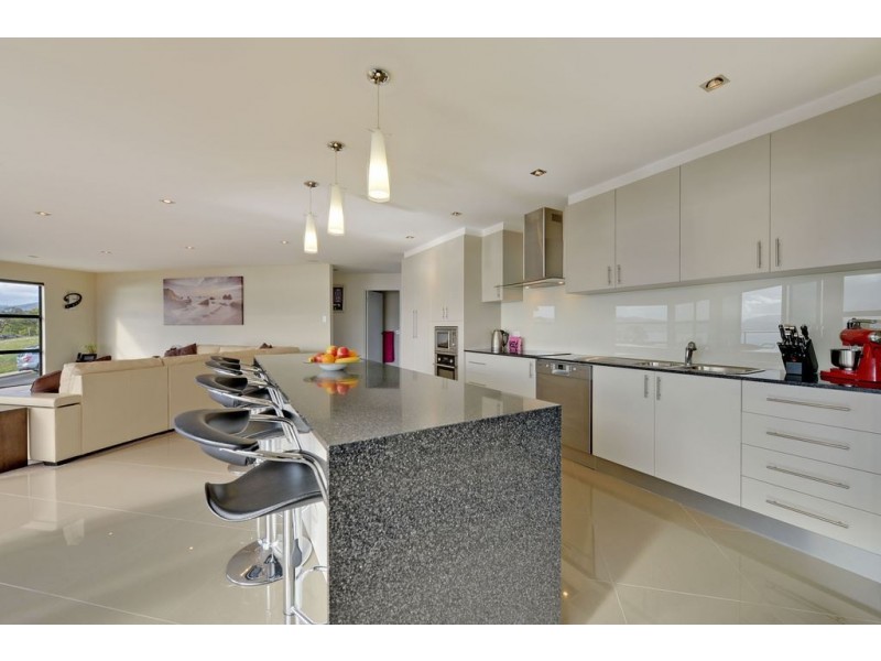 7 Norla Street, Tranmere TAS 7018