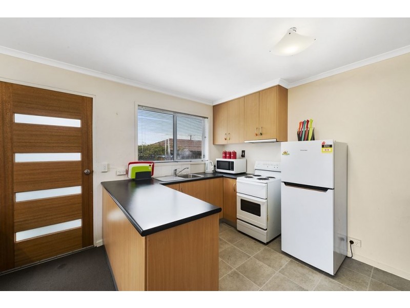 2&4/3 First Avenue, Midway Point TAS 7171