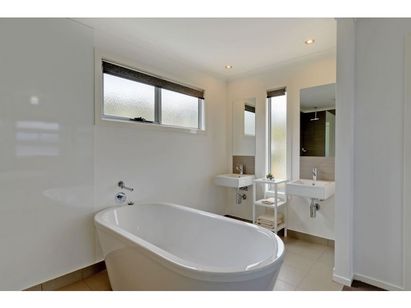 3 Vitesse Court, Tranmere TAS 7018