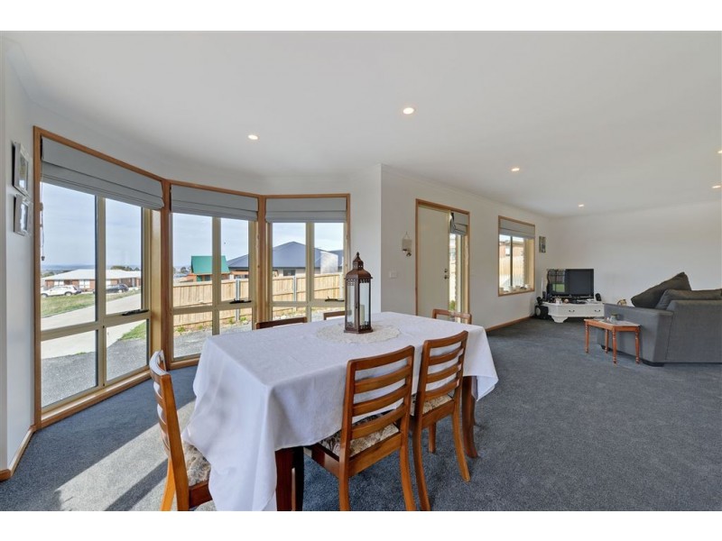 43 Camrise Drive, Cambridge TAS 7170