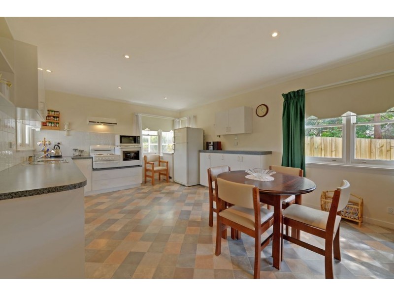 18 Girrabong Road, Lenah Valley TAS 7008