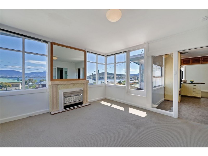 18 East Derwent Highway, Rose Bay TAS 7015