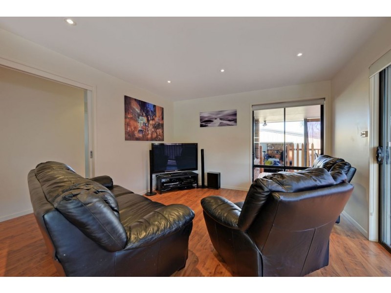 64 Mariah Crescent, Oakdowns TAS 7019