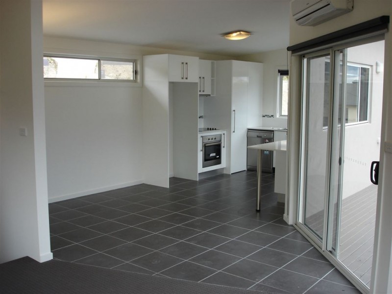 1/641 Oceana Drive, Tranmere TAS 7018