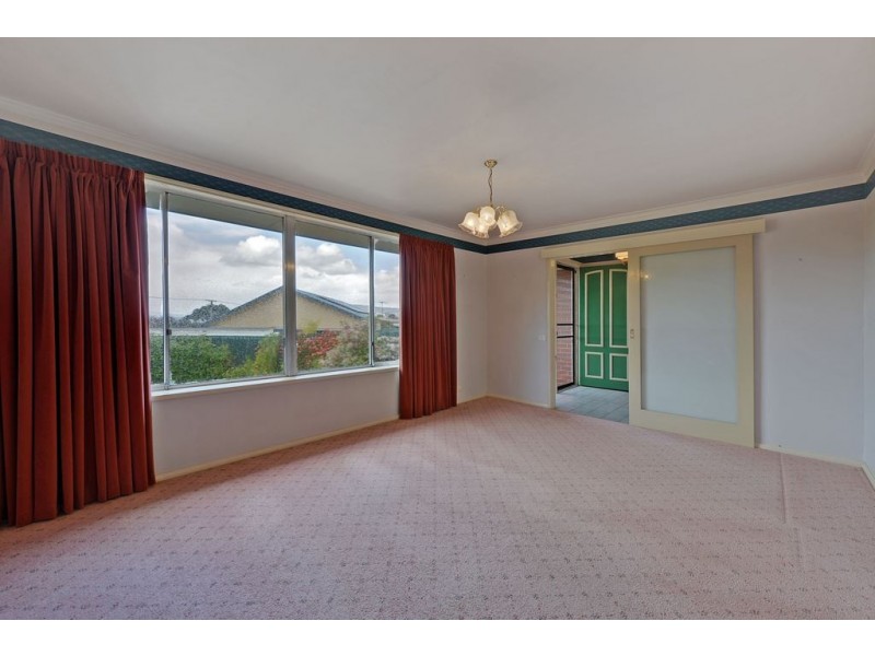 59 Shoreline Drive, Howrah TAS 7018