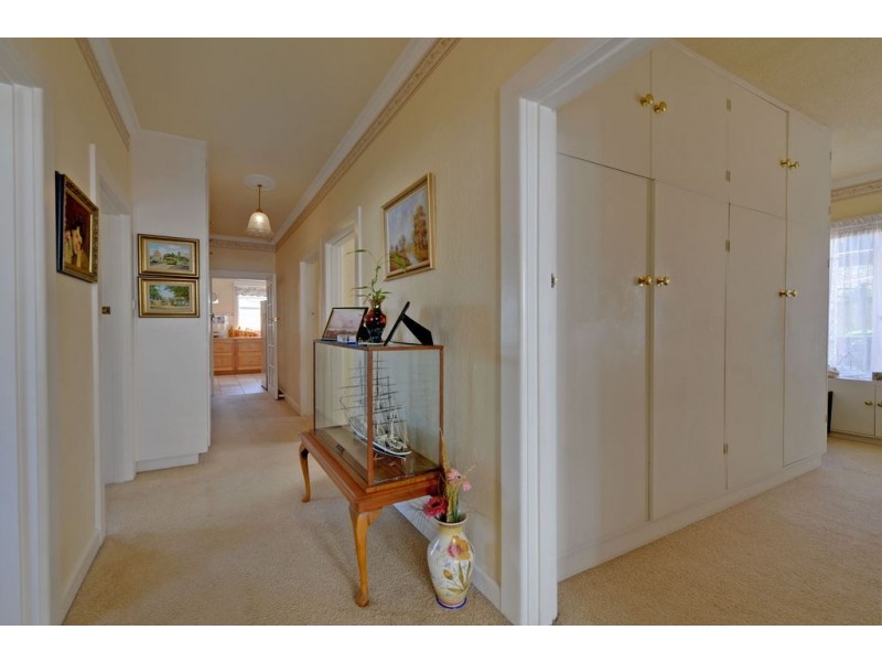 16 East Derwent Highway, Rose Bay TAS 7015