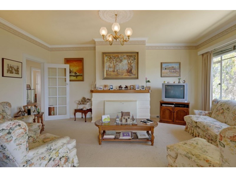 16 East Derwent Highway, Rose Bay TAS 7015