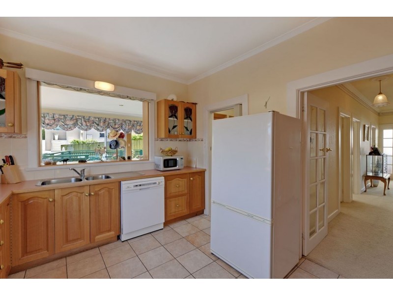 16 East Derwent Highway, Rose Bay TAS 7015