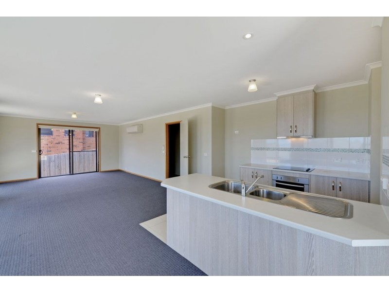 2/3 Nirranda Court, Oakdowns TAS 7019