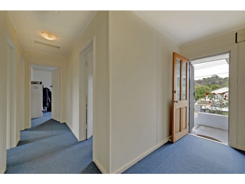 9 Shouten Street, Warrane TAS 7018