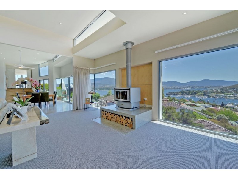 1 Ryeland Court, Rose Bay TAS 7015