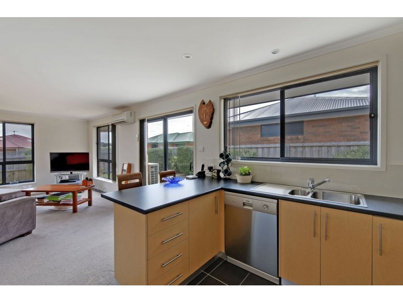 3/10 Parsonage Place, Rokeby TAS 7019