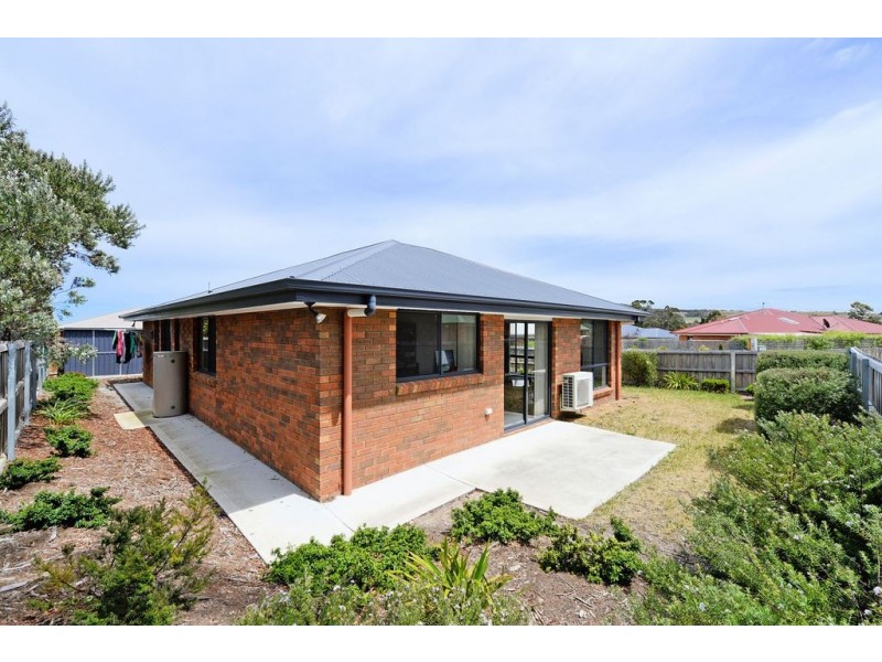 3/10 Parsonage Place, Rokeby TAS 7019