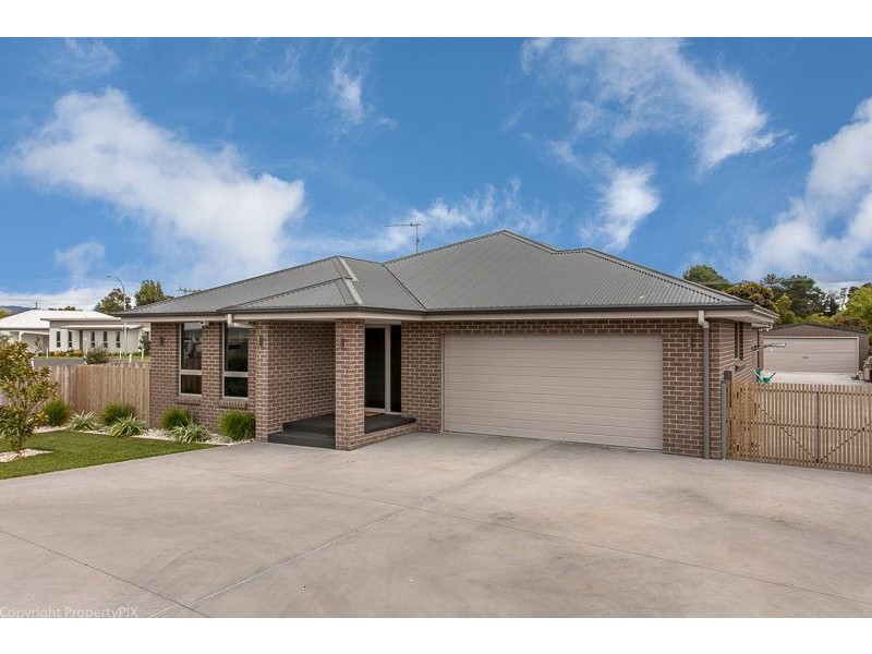 6 Vivalenett Close, Seven Mile Beach TAS 7170