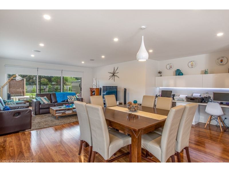 6 Vivalenett Close, Seven Mile Beach TAS 7170