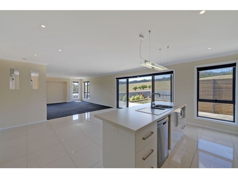 4 Juliana Close, Oakdowns TAS 7019