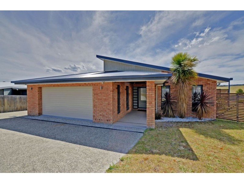 4 Juliana Close, Oakdowns TAS 7019