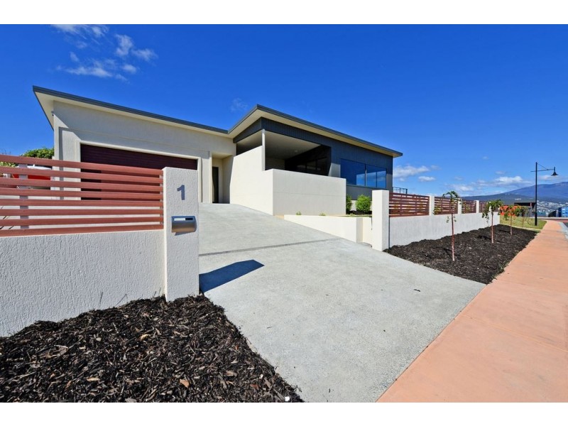 1 Regatta Place, Tranmere TAS 7018