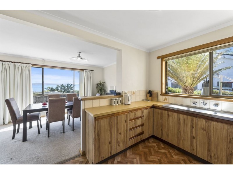 154 Bayview Road, Lauderdale TAS 7021