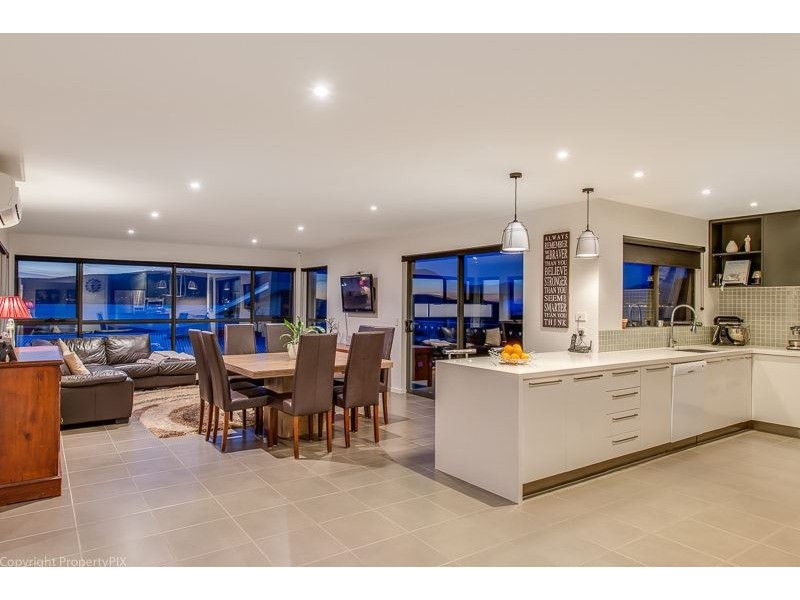 14 Anchorage Court, Tranmere TAS 7018