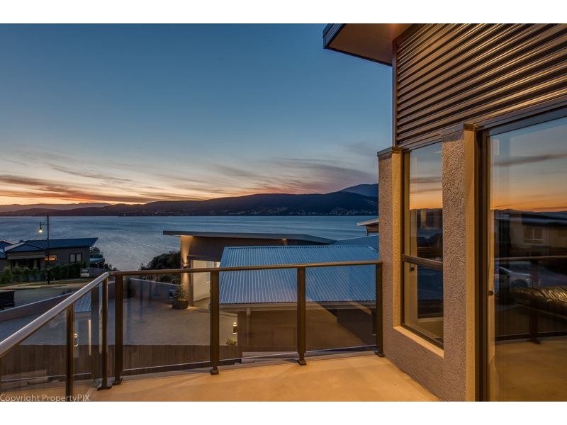14 Anchorage Court, Tranmere TAS 7018