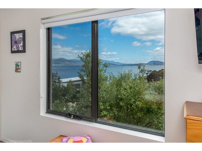 14 Anchorage Court, Tranmere TAS 7018