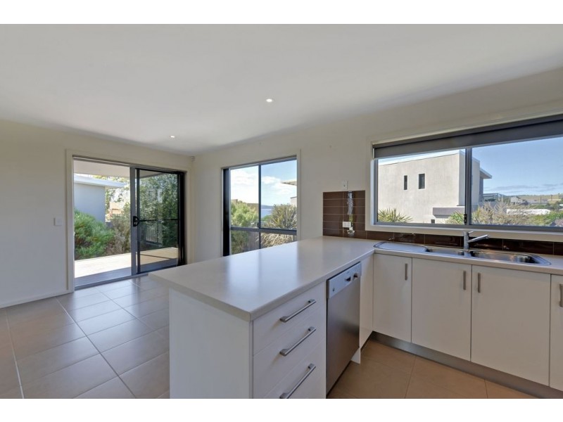 1/25 Staff Raod, Electrona TAS 7054