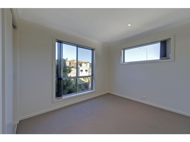 1/25 Staff Raod, Electrona TAS 7054