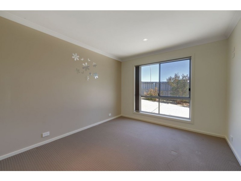 1/25 Staff Raod, Electrona TAS 7054