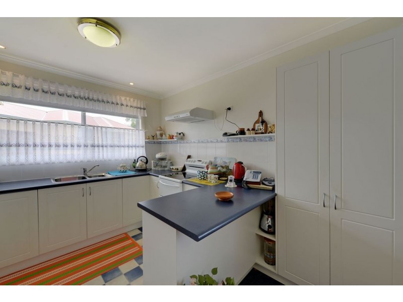 4/26 Horsham Road, Oakdowns TAS 7019