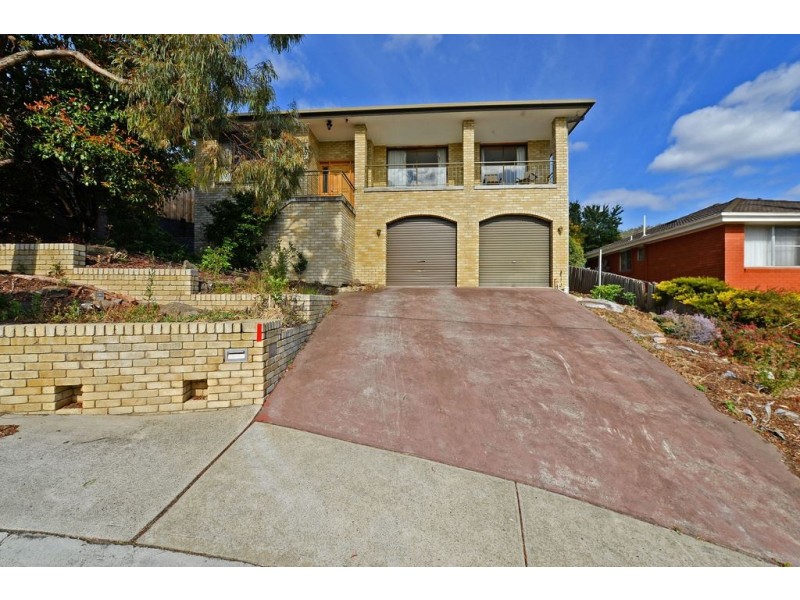 16 Selby Place, Berriedale TAS 7011
