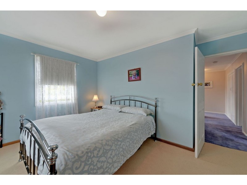 35 La Perouse Street, Warrane TAS 7018