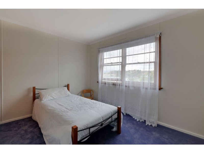 35 La Perouse Street, Warrane TAS 7018