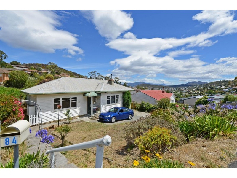 84 Gordons Hill Road, Lindisfarne TAS 7015