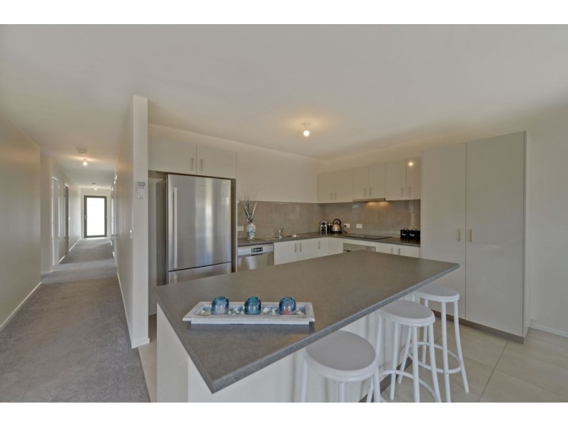 13 Dianella Drive, Blackmans Bay TAS 7052