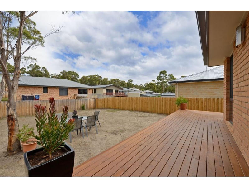 13 Dianella Drive, Blackmans Bay TAS 7052