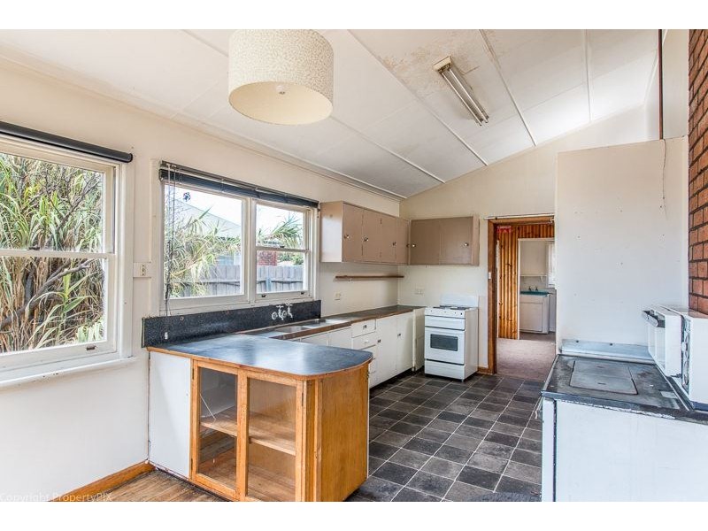 33 South Terrace, Lauderdale TAS 7021