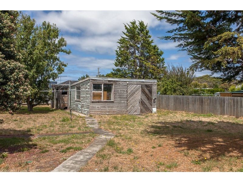 33 South Terrace, Lauderdale TAS 7021