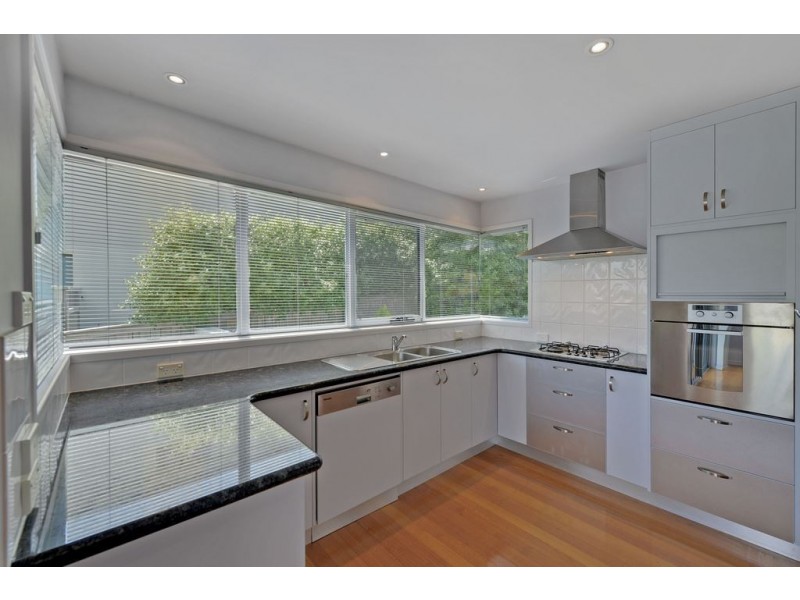 1/314 Carella Street, Tranmere TAS 7018