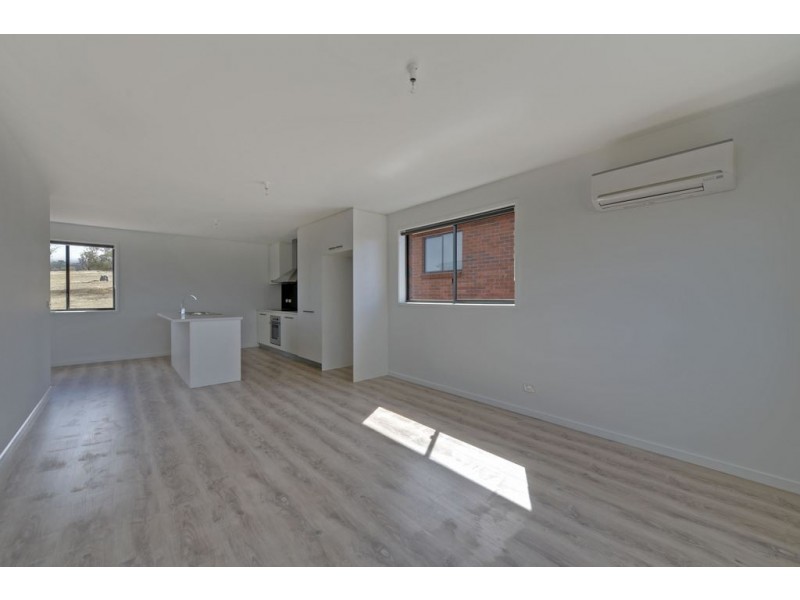 2/48 Mariah Crescent, Oakdowns TAS 7019