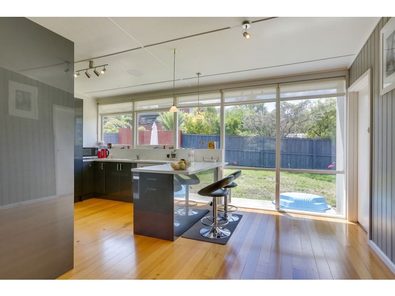 16 Clinton Road, Geilston Bay TAS 7015